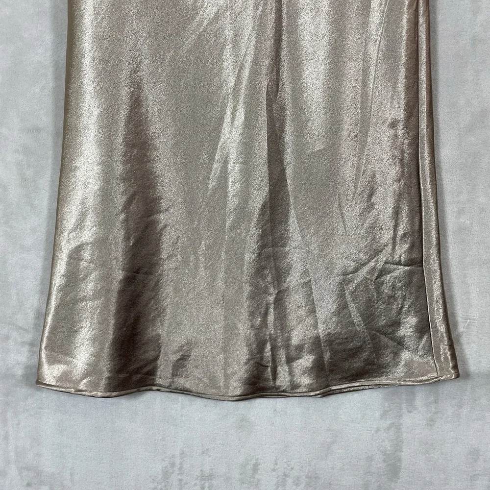 lululemon athletica tiny marks